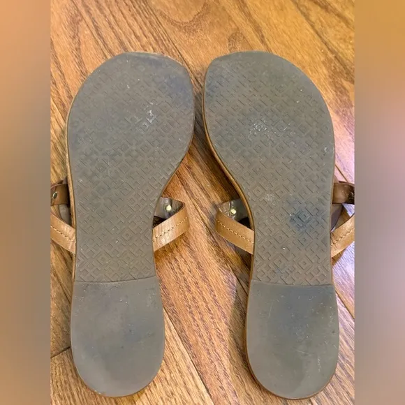 Tory Burch Miller Camel Brown Tan  Patent Leather Flat Sandal  Sz 9
