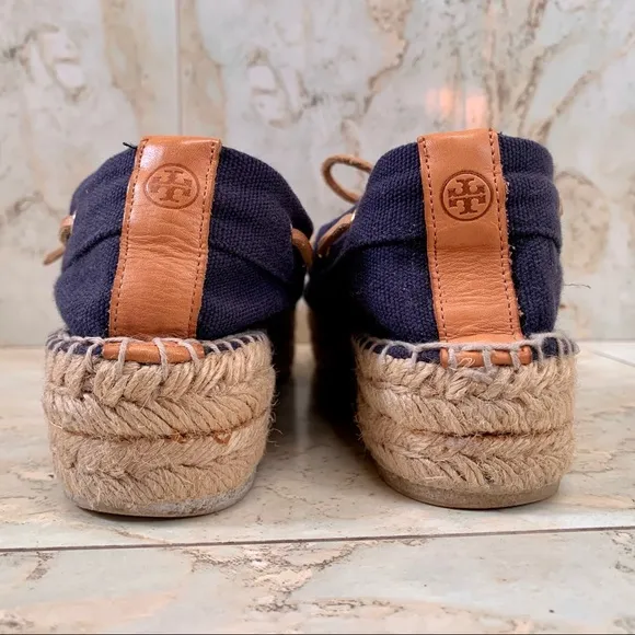 Tory Burch Platform Boat Shoes - Womens Size 6