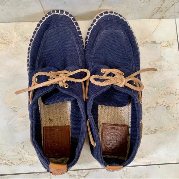 Tory Burch Platform Boat Shoes - Womens Size 6