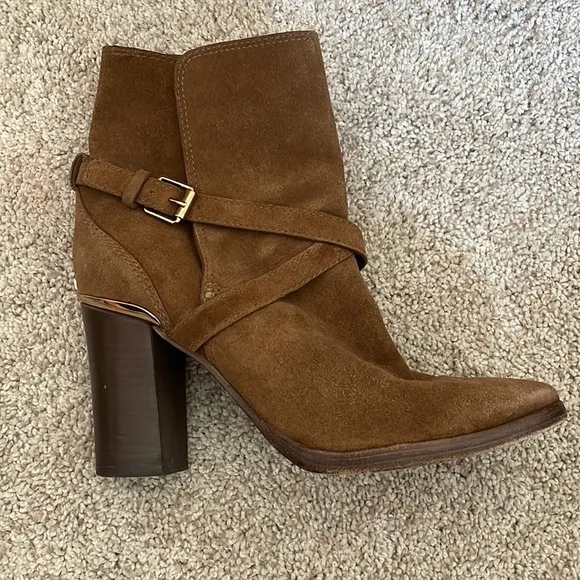Tory Burch suede brown buckle ankle boots 8.5 great condition