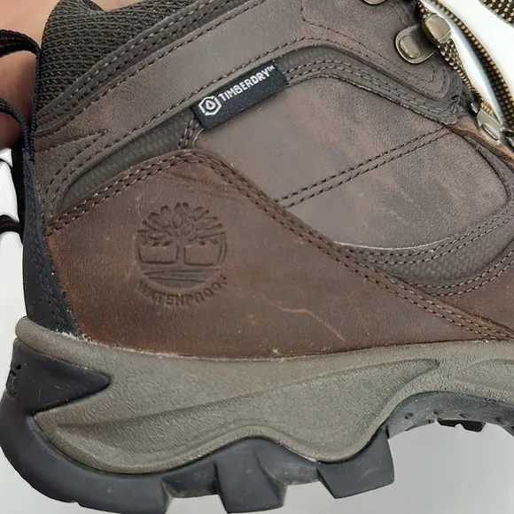 UEC Timberland men’s brown midi waterproof insulated boots size 8 no box