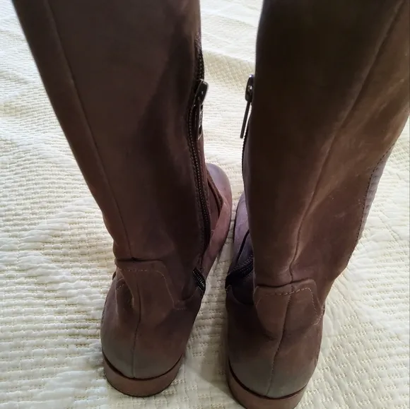 UGG Annisa Boots Size 6