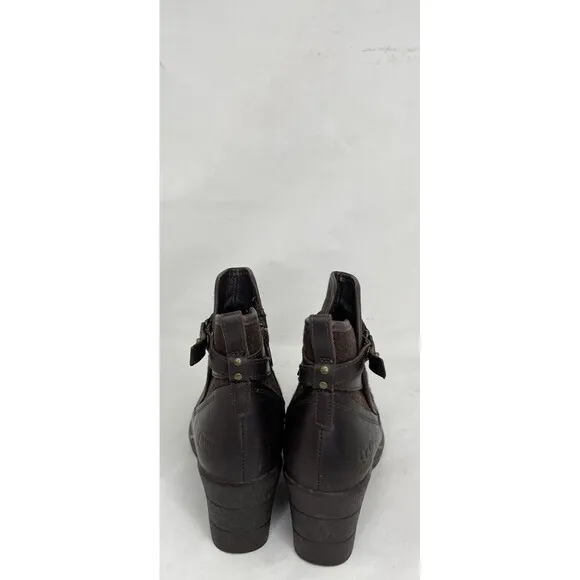 Ugg Australia Emalie Ankle Boots Women's Brown Suede Wedge. Size: 6