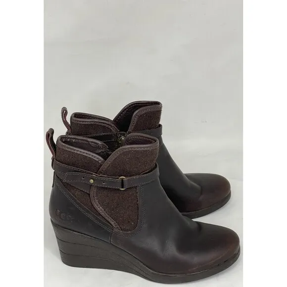 Ugg Australia Emalie Ankle Boots Women's Brown Suede Wedge. Size: 6