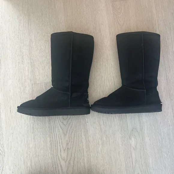UGG Australia TALL Boot Womens Classic Black Suede Size US 7 Casual Pull On