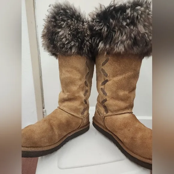 UGG Australia Women's &quot;Rosana&quot; Tall Shearling Boots Chestnut Size 8