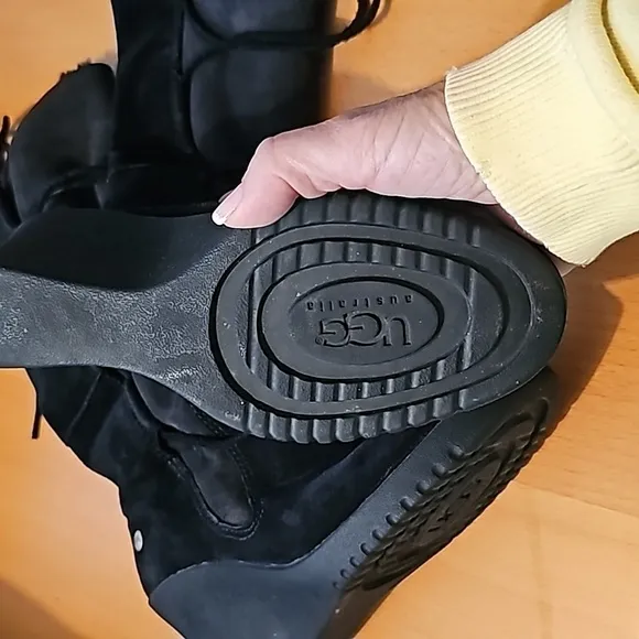 UGG BOOTS Wedge