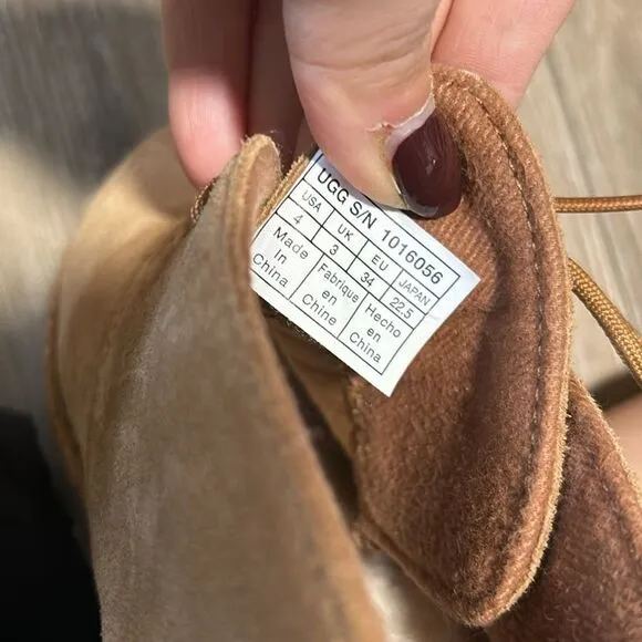 UGG boys Reiley Chukka Boots