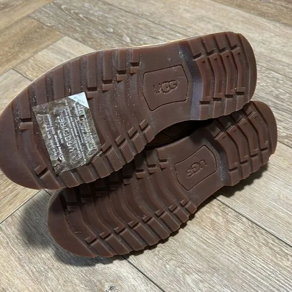 UGG boys Reiley Chukka Boots
