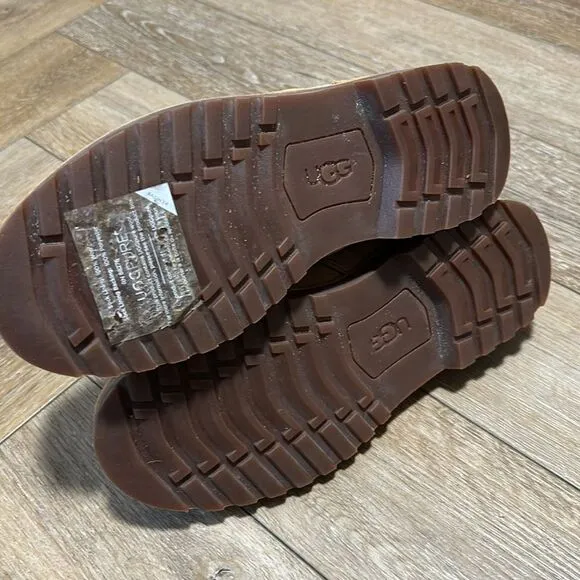UGG boys Reiley Chukka Boots