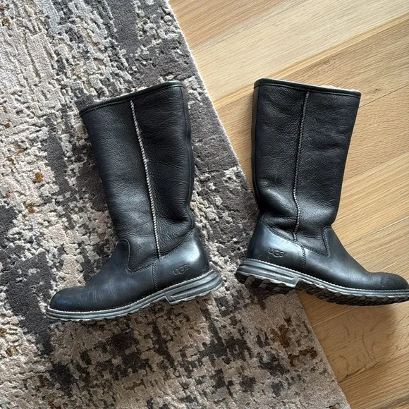 Ugg Brooks Boots
