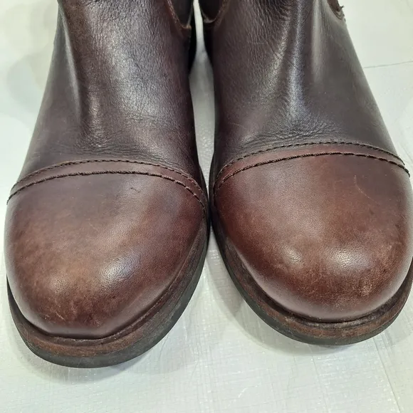 UGG Brown Gallion Chelsea Boots