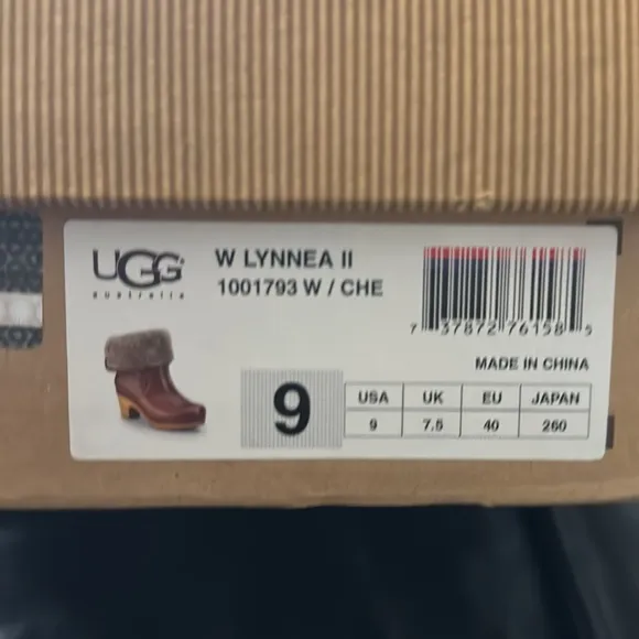 UGG Brown Leather Women's Boots