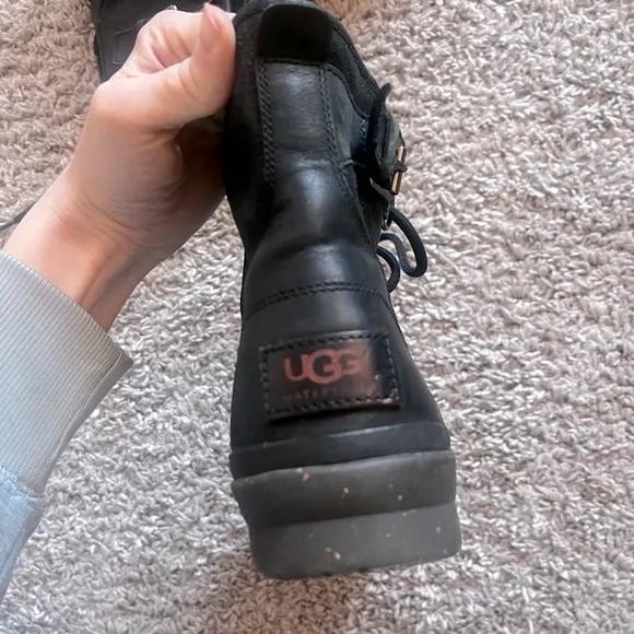 UGG Cecile Lace-Up Waterproof Ankle Boot Women's 9.5