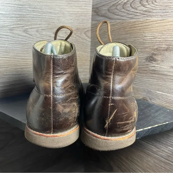 Ugg chukka brown leather lace boots