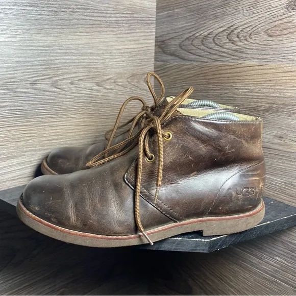 Ugg chukka brown leather lace boots