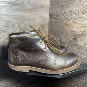 Ugg chukka brown leather lace boots