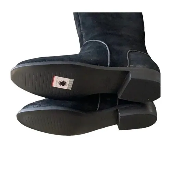 UGG Daley Women 7.5 Black Suede Knee High Tall Riding Boots Side Zip