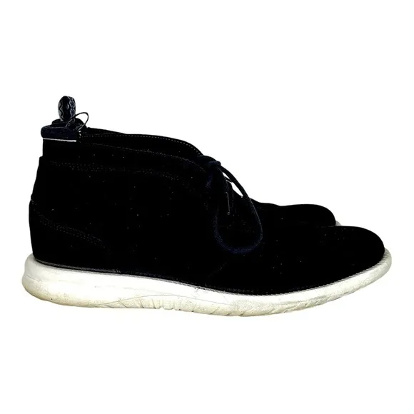Ugg ENERG Chukka Boots Mens Size 10.5 Navy Blue Suede Treadlite Lace Up Casual