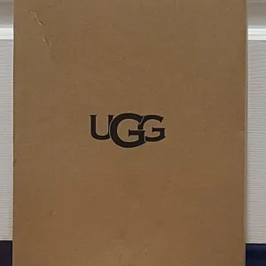 UGG Kids Unisex Turlock Weatherproof Sheepskin Lined Thinsulate Suede Boots NEW
