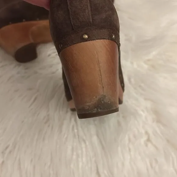 UGG Lynnea Brown Suede Sherpa Lined Clog Heel Wooden Sole Women's Boots 7