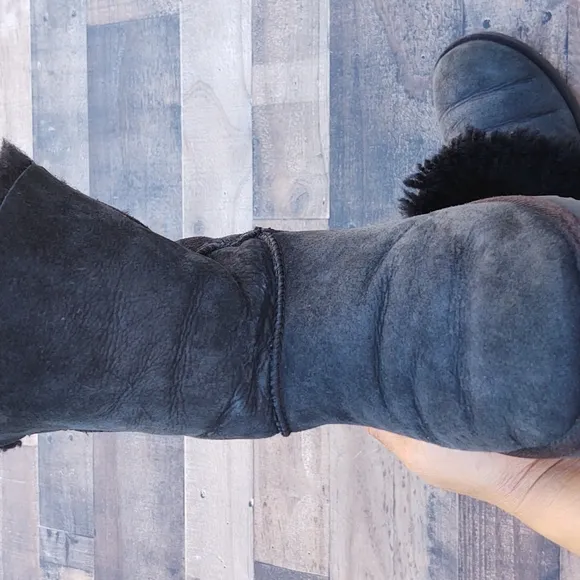 UGG Nash Black Sherling Suede leather Boots sz 8 women's