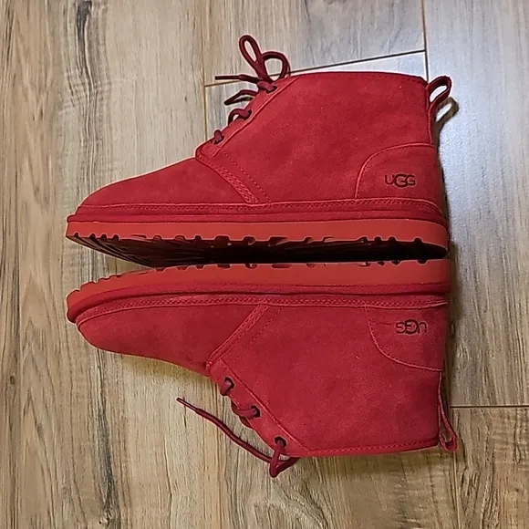 UGG Neumel boots, samba red, US 10