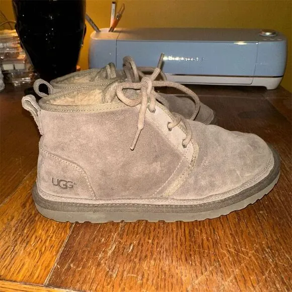 UGG Neumel II Men's Suede Chukka Boots Size 8