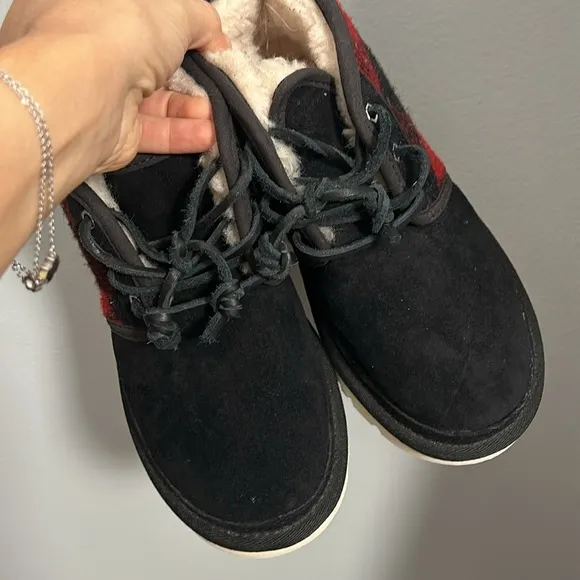 UGG Neumel Plaid Black Suede Boots with Leather Lace Fleece Lining size  US 5