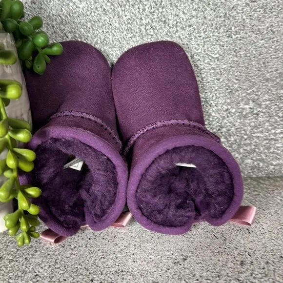 UGG Ozlana Purple Suede Leather Baby Boots Size 1