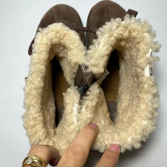 UGG Women's Gaviota Suede Fringe TieAnkle Boots Sheepskin Brown Size 8