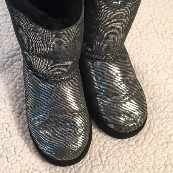 UGG youth black/silver metallic bailey bow boots