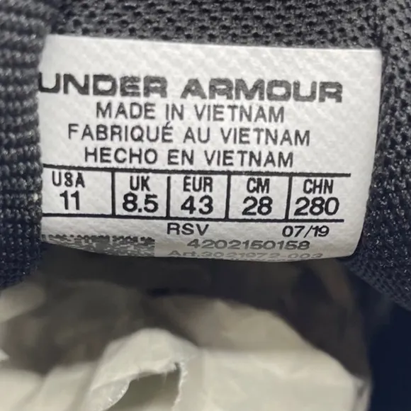 Under Armour Womens Charged Assert 8 Running Shoes
