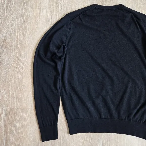 Uniqlo 100% Wool Lightweight Men's Crew Neck Sweater Black Size Small