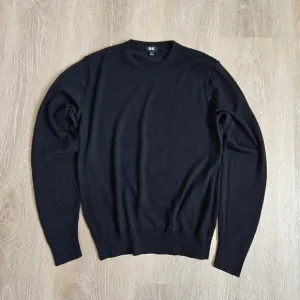 Uniqlo 100% Wool Lightweight Men's Crew Neck Sweater Black Size Small