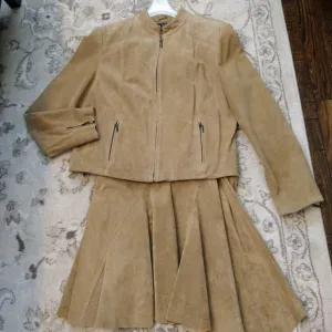 Valerie Stevens 100% Suede Leather 2-Piece Suit, Size 10-12 (L)