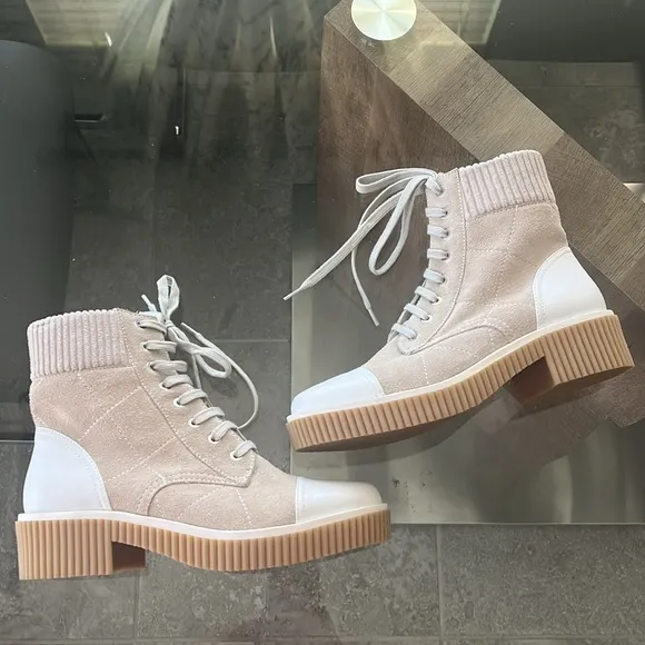 Vaneli Mage Boots in Light Grey Nival Combo, Size 7.5 New w/o Box Retail $250