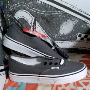 Vans Authentic Classic
