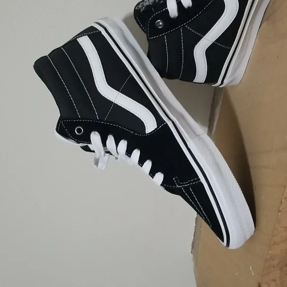 ✔✔✔VANS ultracush 3D Shoes sz 12 NWT