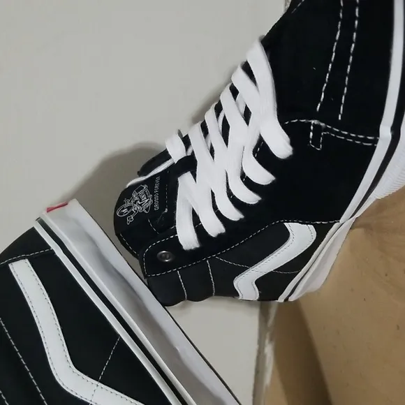 ✔✔✔VANS ultracush 3D Shoes sz 12 NWT