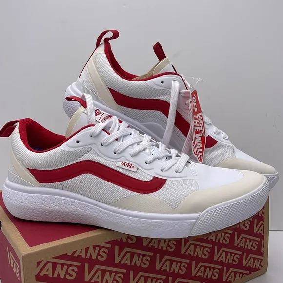 Vans WMNS White and Red Sneakers Ultrarange ExoTrue White/RedVN0A4U1KBJT