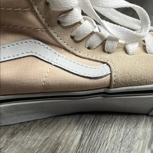 Vans Women's High-Top Sneakers - Pink and White