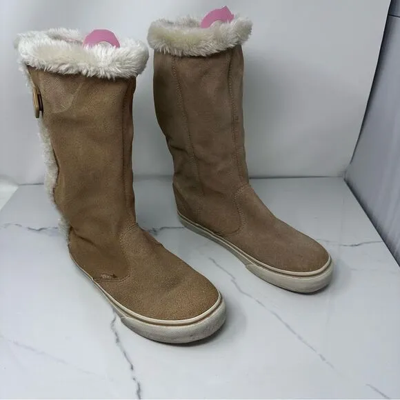 Vans Dasan Suede Boots- Size 7
