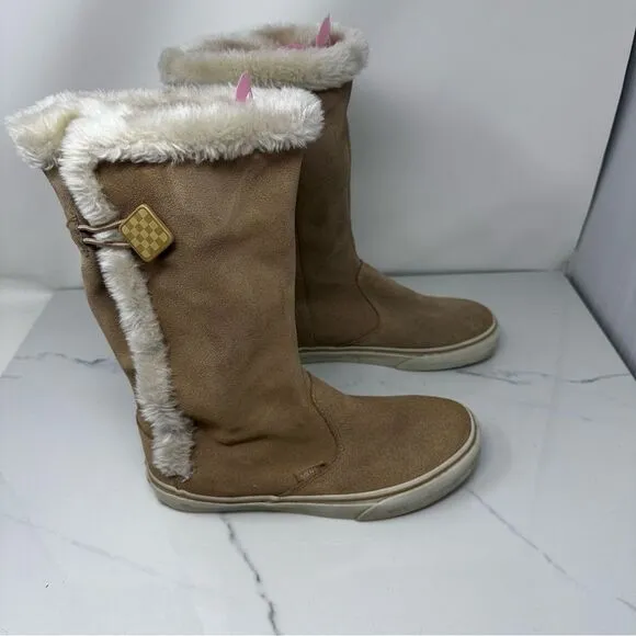 Vans Dasan Suede Boots- Size 7
