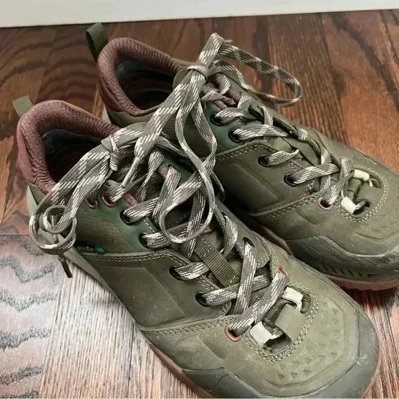Vasque Alchemist XT UltraDry Hiking Shoes Women’s Size 7 Waterproof Olive 7657