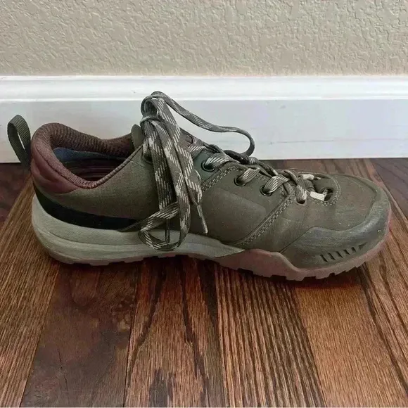 Vasque Alchemist XT UltraDry Hiking Shoes Women’s Size 7 Waterproof Olive 7657