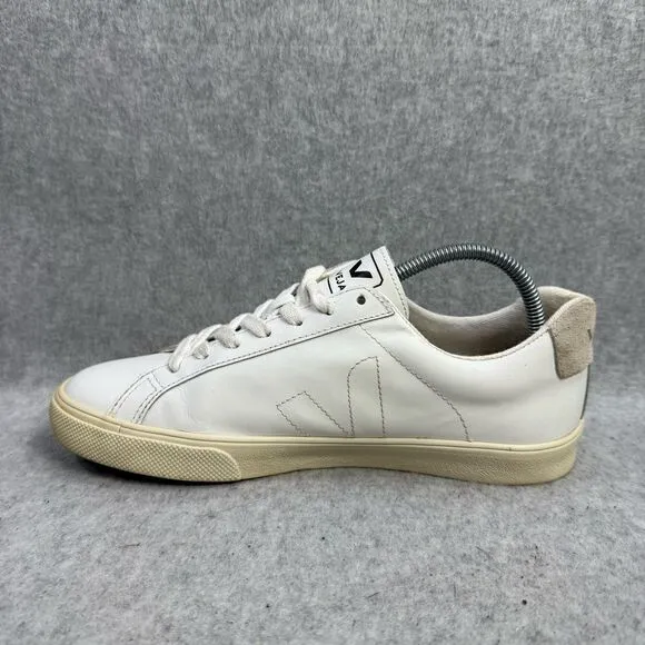 Veja Womens Shoes Size 7 White Leather Low Top Lace Up Comfort Casual Sneakers