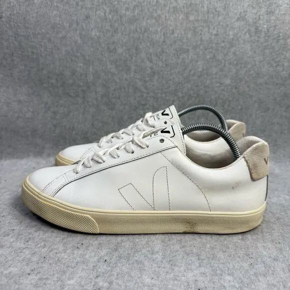 Veja Womens Shoes Size 7 White Leather Low Top Lace Up Comfort Casual Sneakers