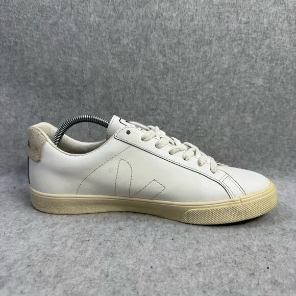 Veja Womens Shoes Size 7 White Leather Low Top Lace Up Comfort Casual Sneakers