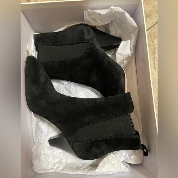 Veronica Beard Baxter Suede Western Chelsea Boots